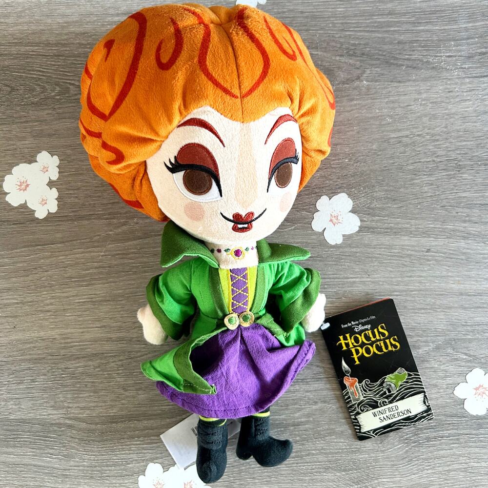 Disney Store Winifred Winnie Sanderson Sister Hocus Pocus Witch Soft Plush NWT